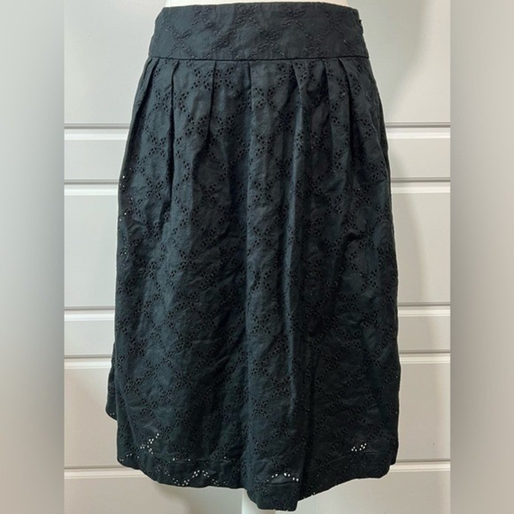 Loft Eyelet Skirt A-Line Pleated Black Career Casual Knee Length Size 4 - Picture 1 of 10